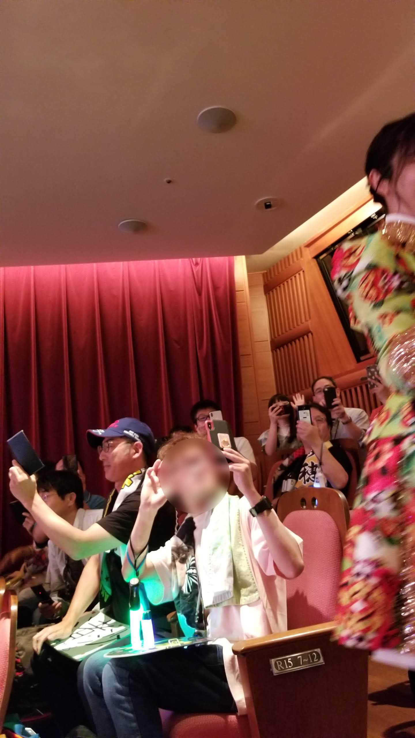 AKB live event performance